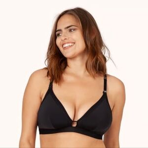 NWT Lively Black Mesh Trim Busty Nursing Breastfeeding Bralette Size 3